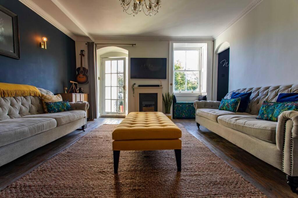 Georgian House Garden Apartment Bath Bagian luar foto