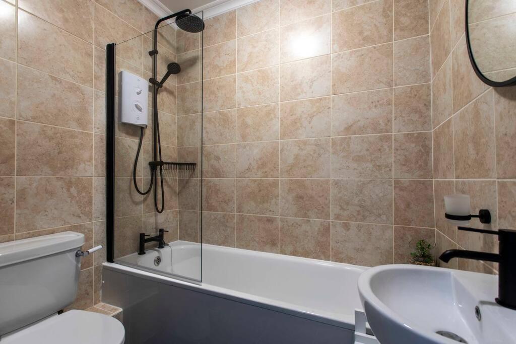 Georgian House Garden Apartment Bath Bagian luar foto